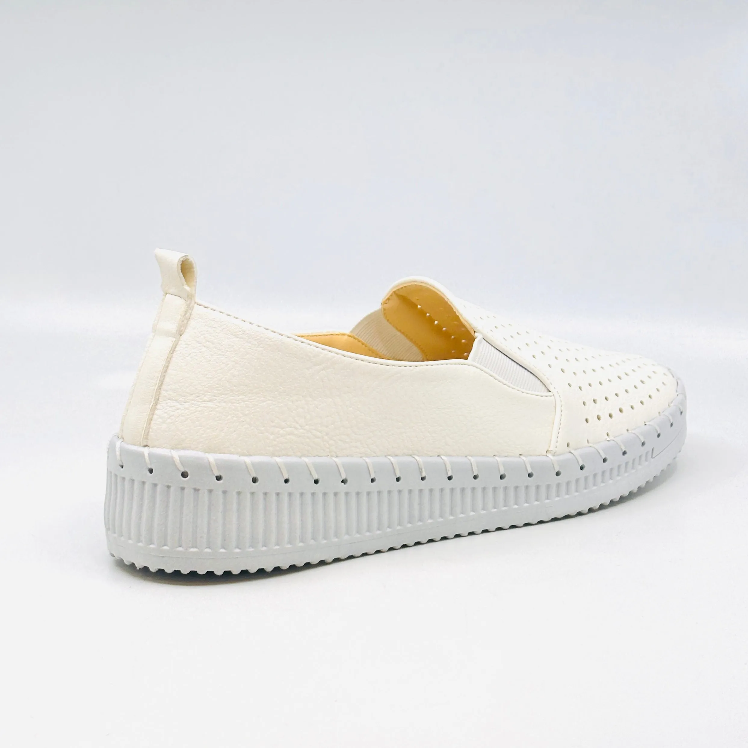 Belinda Sneakers