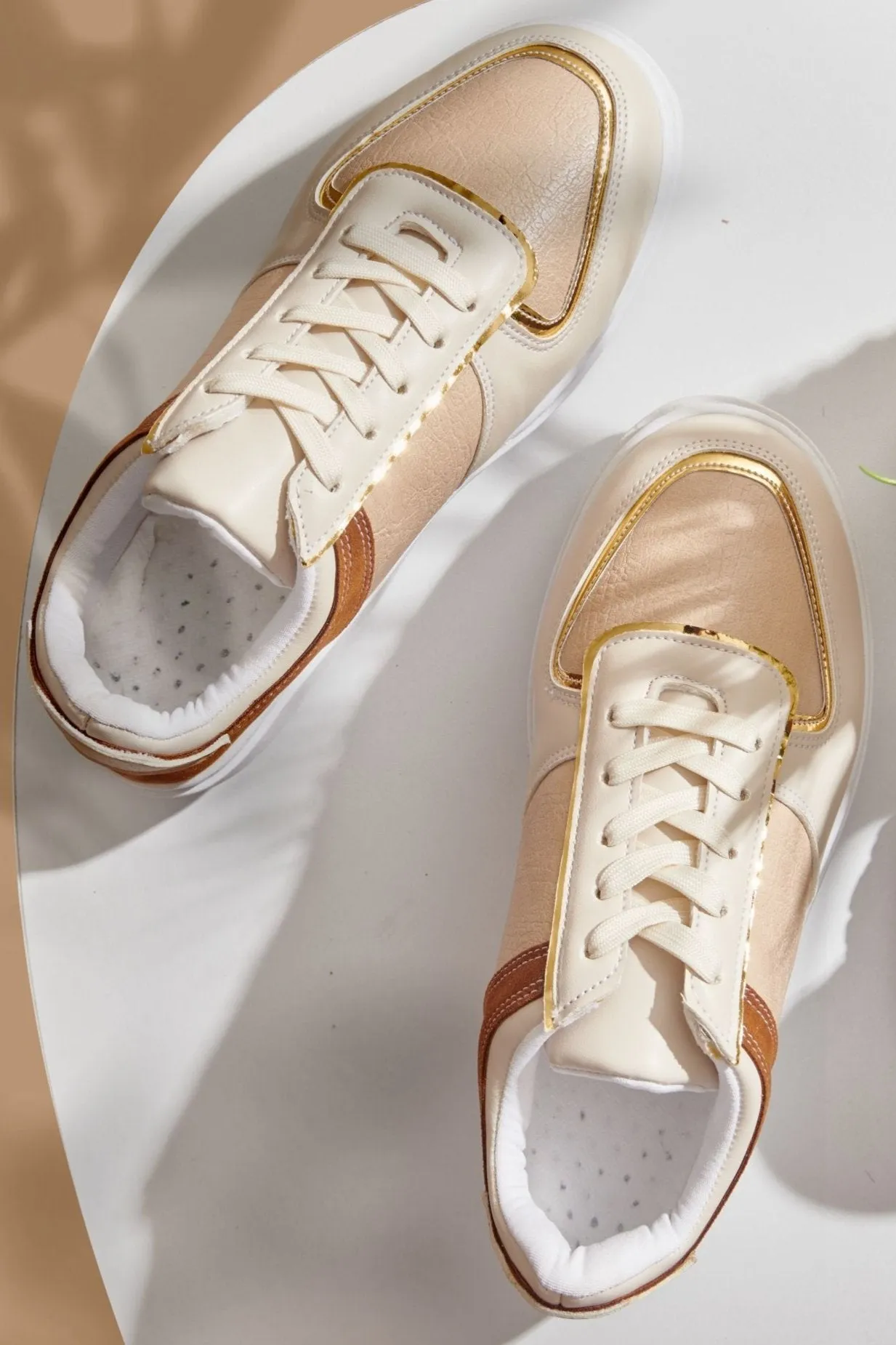 Chunky Sneakers Beige X Havan With Gold Lines