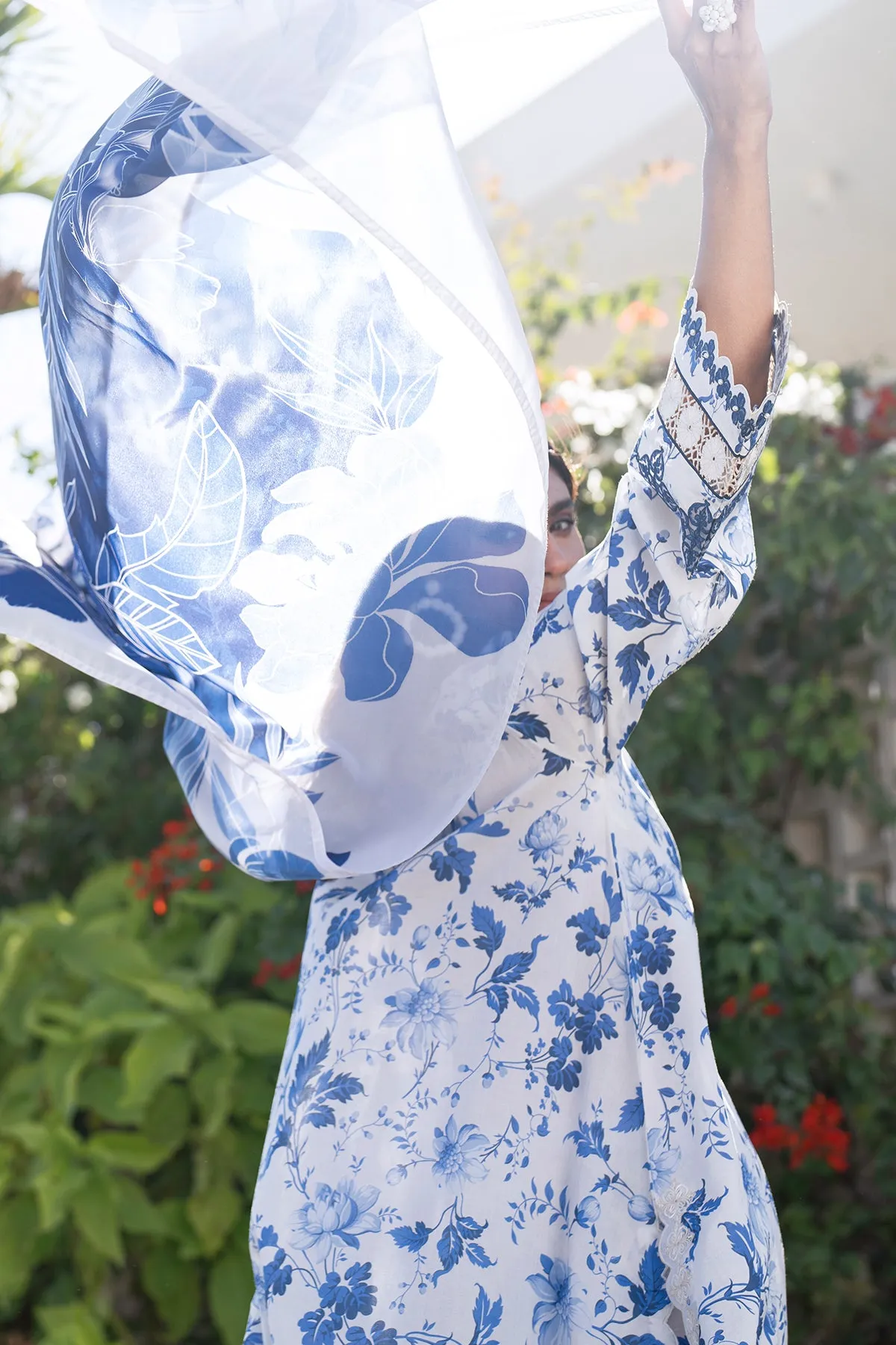 EMBROIDERED PRINTED LAWN UF-4068