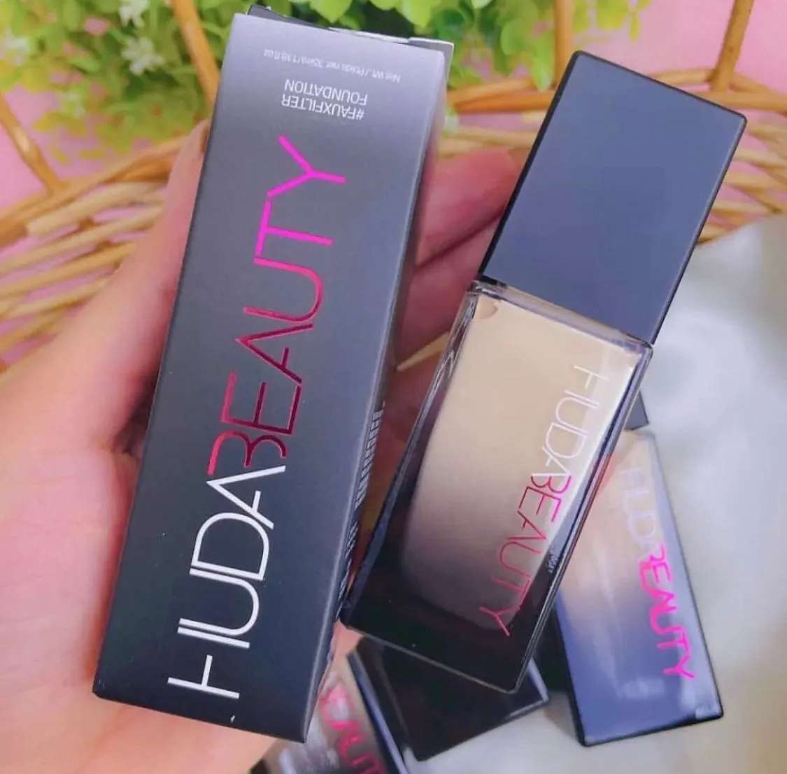 Huda Beauty Faux Filter Foundation