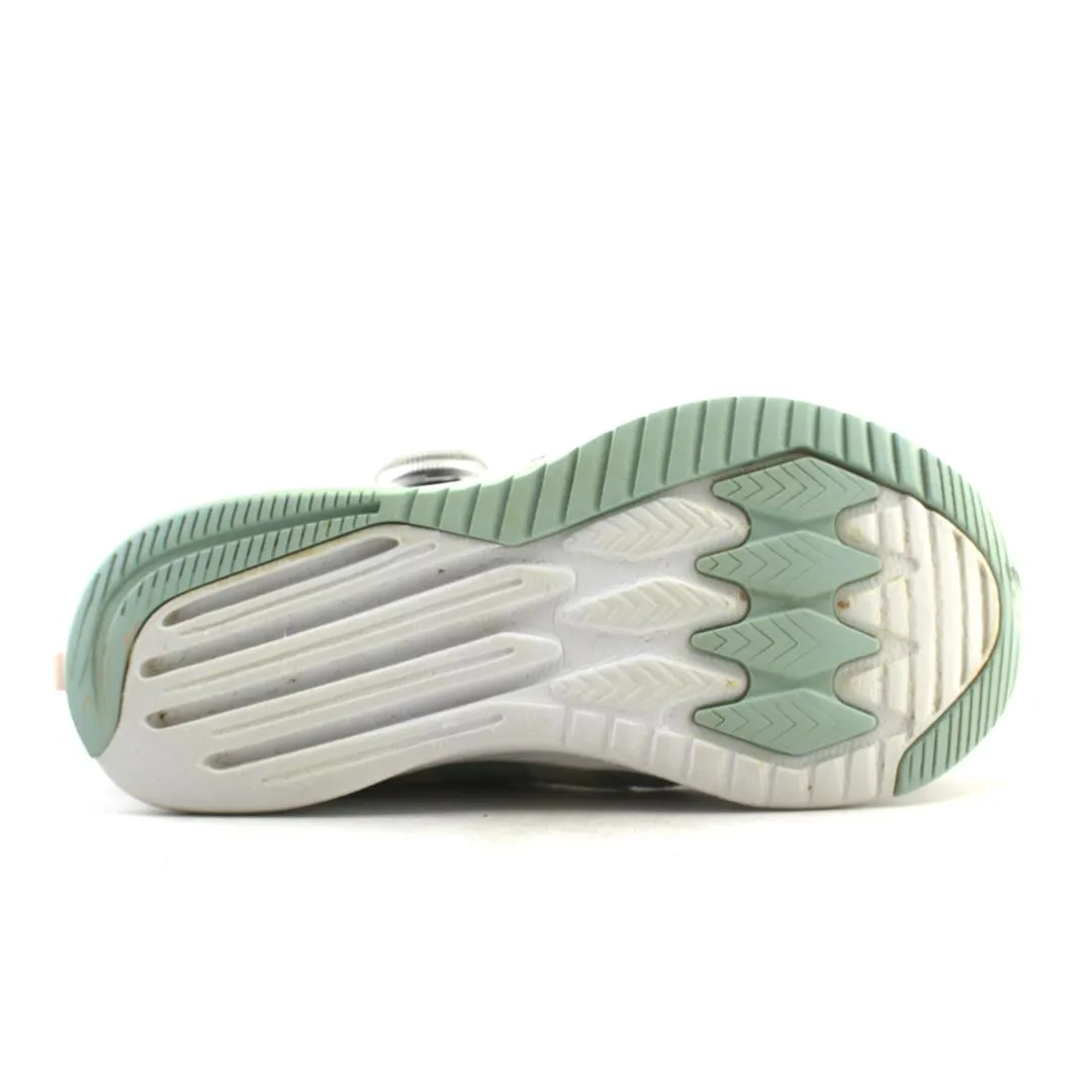 NEW BALANCE  FUELCORE REVEAL V2