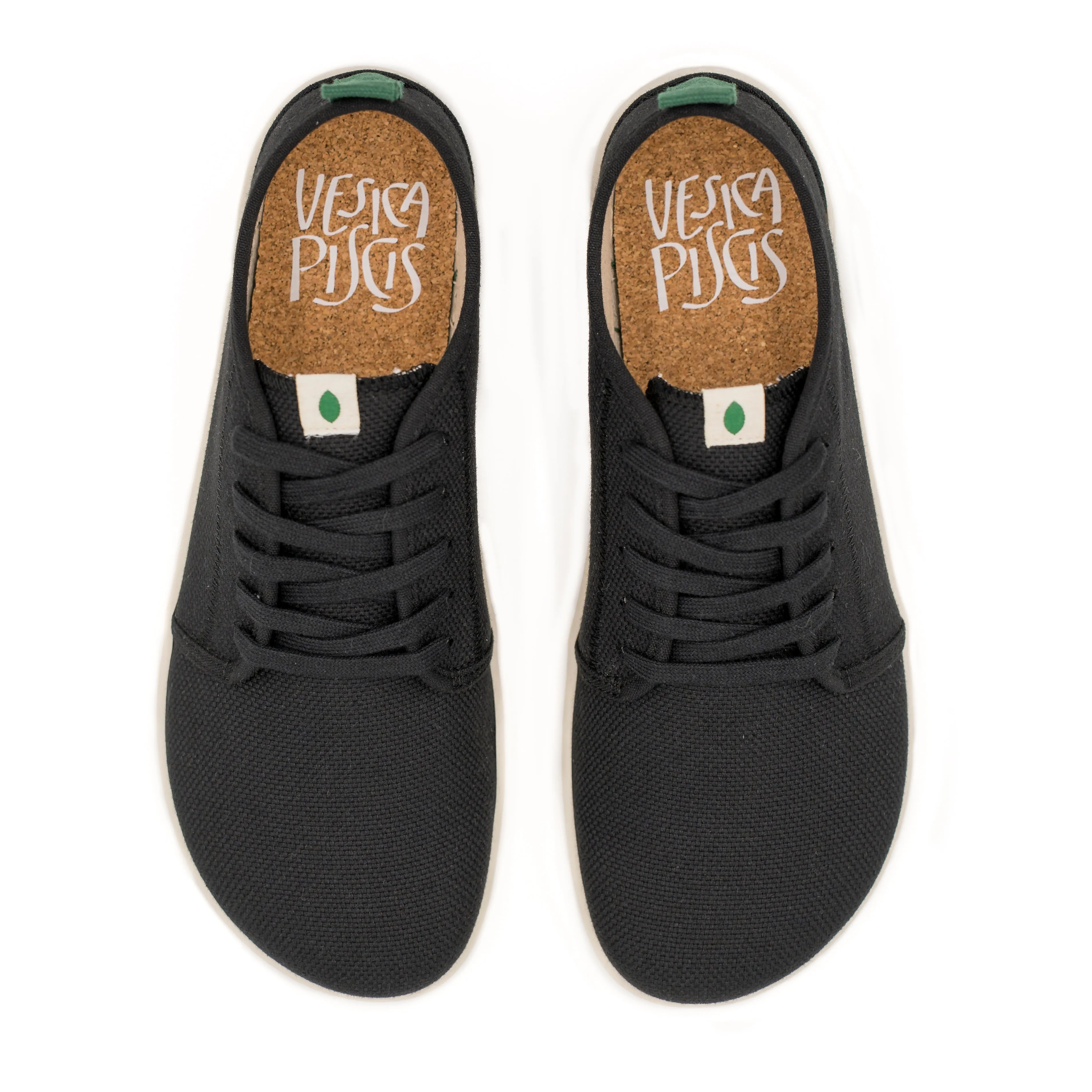 Vegan barefoot black CHA002