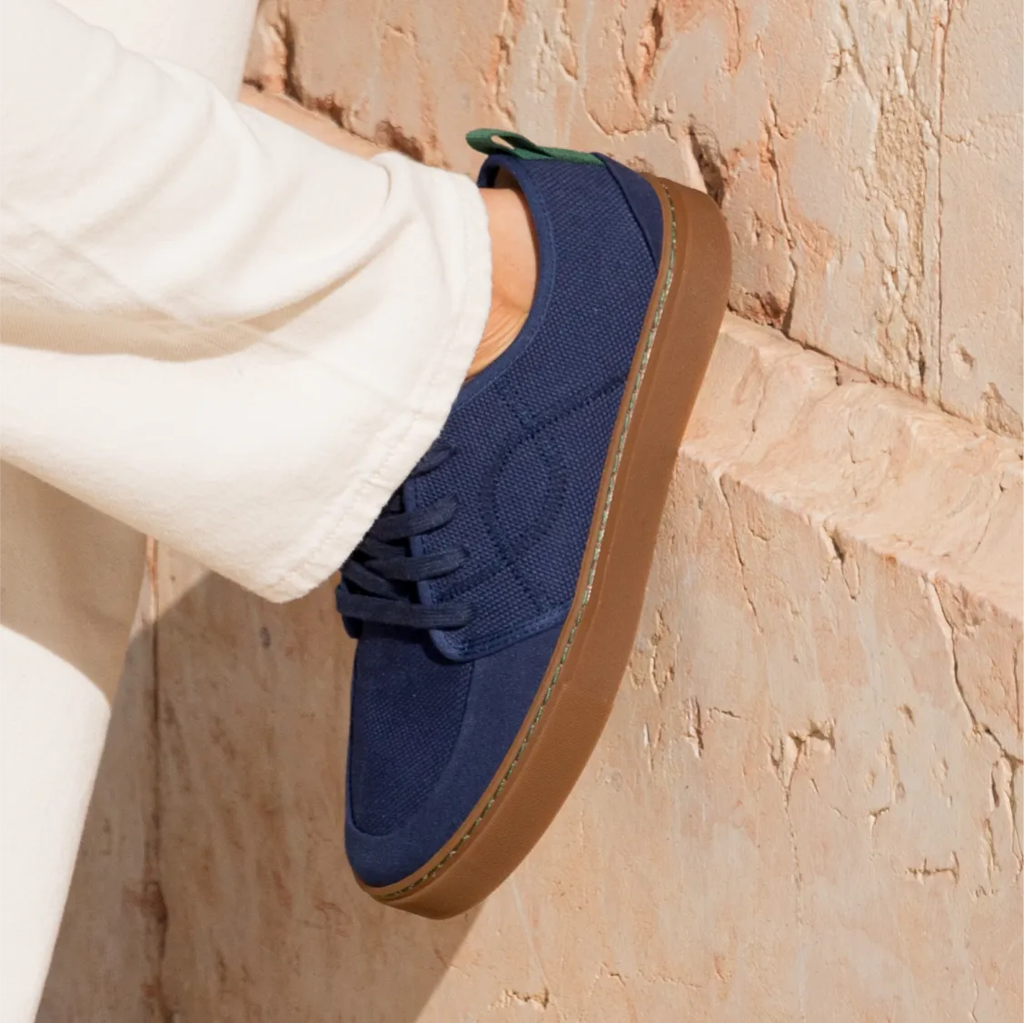 Vegan sneaker marine TAG029